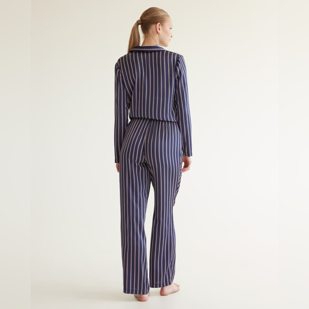 Reitmans Women’s Striped Pajama Set Size Medium - Picture 2 of 15